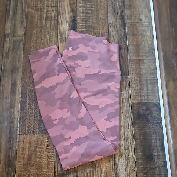 lululemon Women's Leggings - Pink Camo - Picture 4 of 6